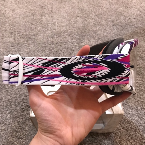 Oakley O-Frame MX Violet Rocker w/ Clear Goggles - Picture 5 of 16